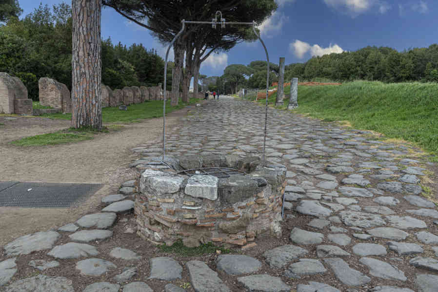Italia - Ostia 58 - parque arqueológico de Ostia Antica.jpg